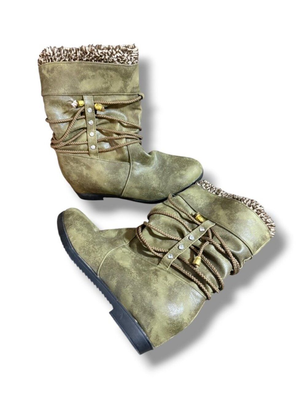 Olive Green Rope‑Detail Winter Boots – Size 10